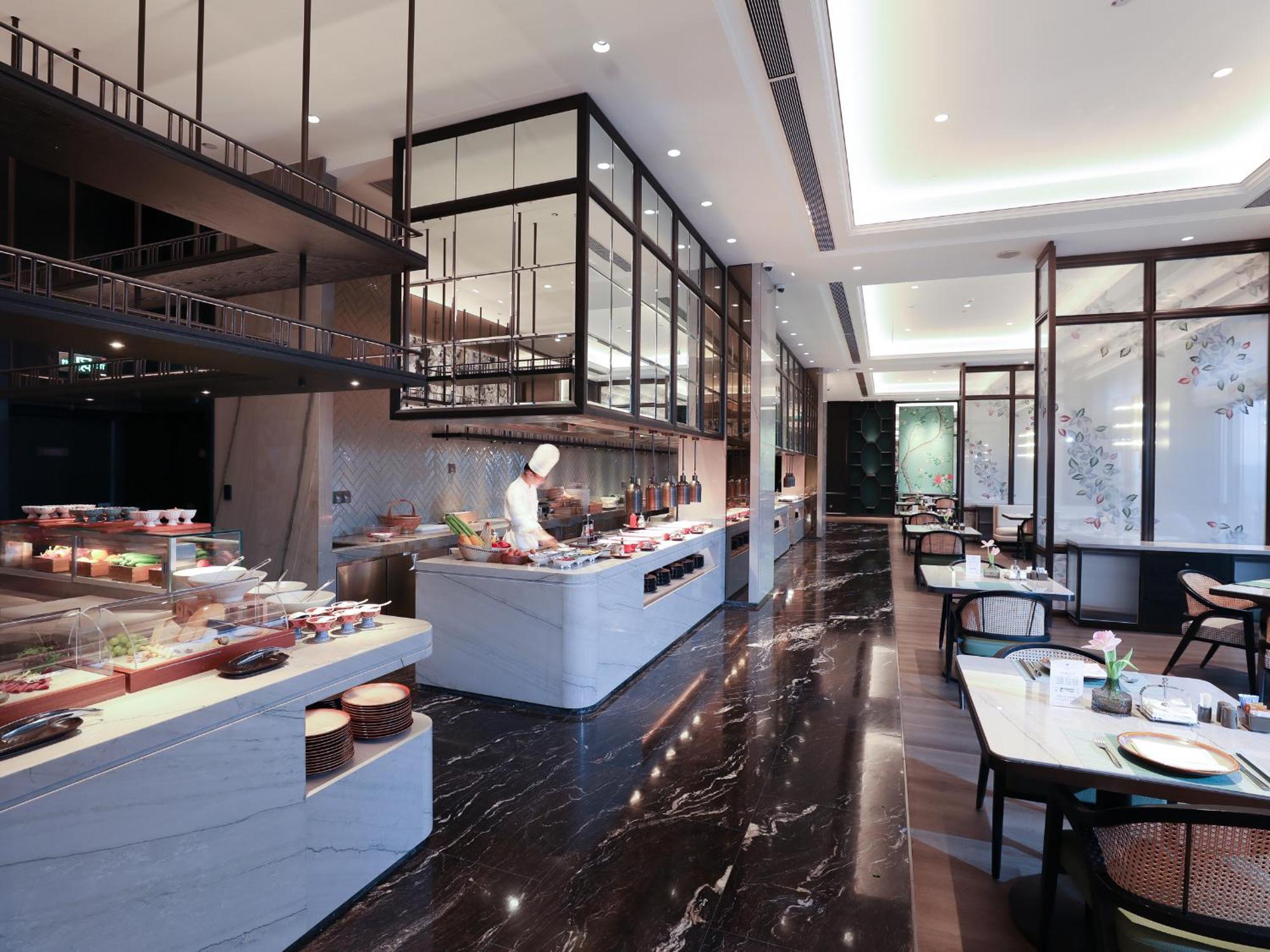 Kingdom Hotel Иу Экстерьер фото