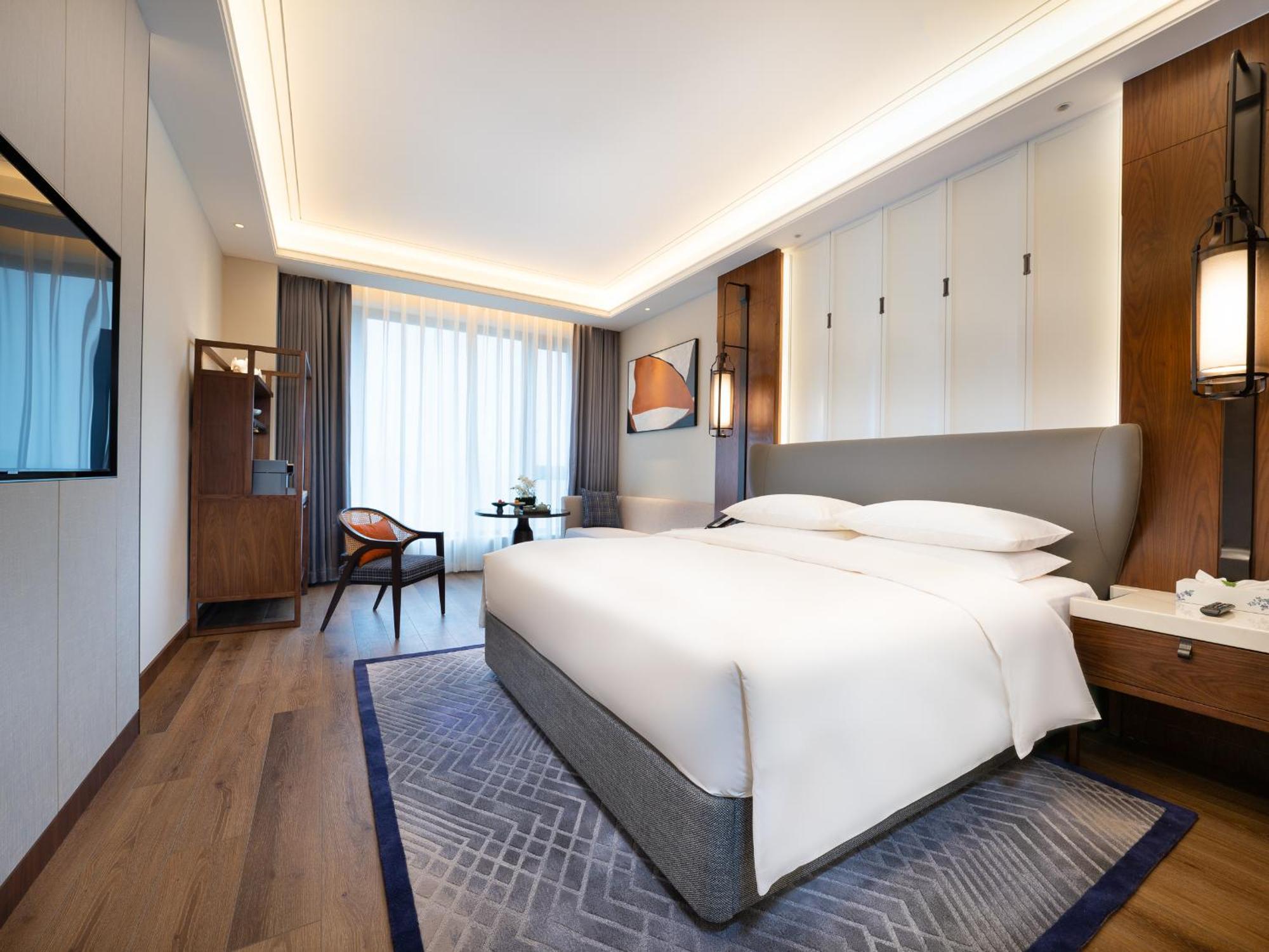 Kingdom Hotel Иу Экстерьер фото