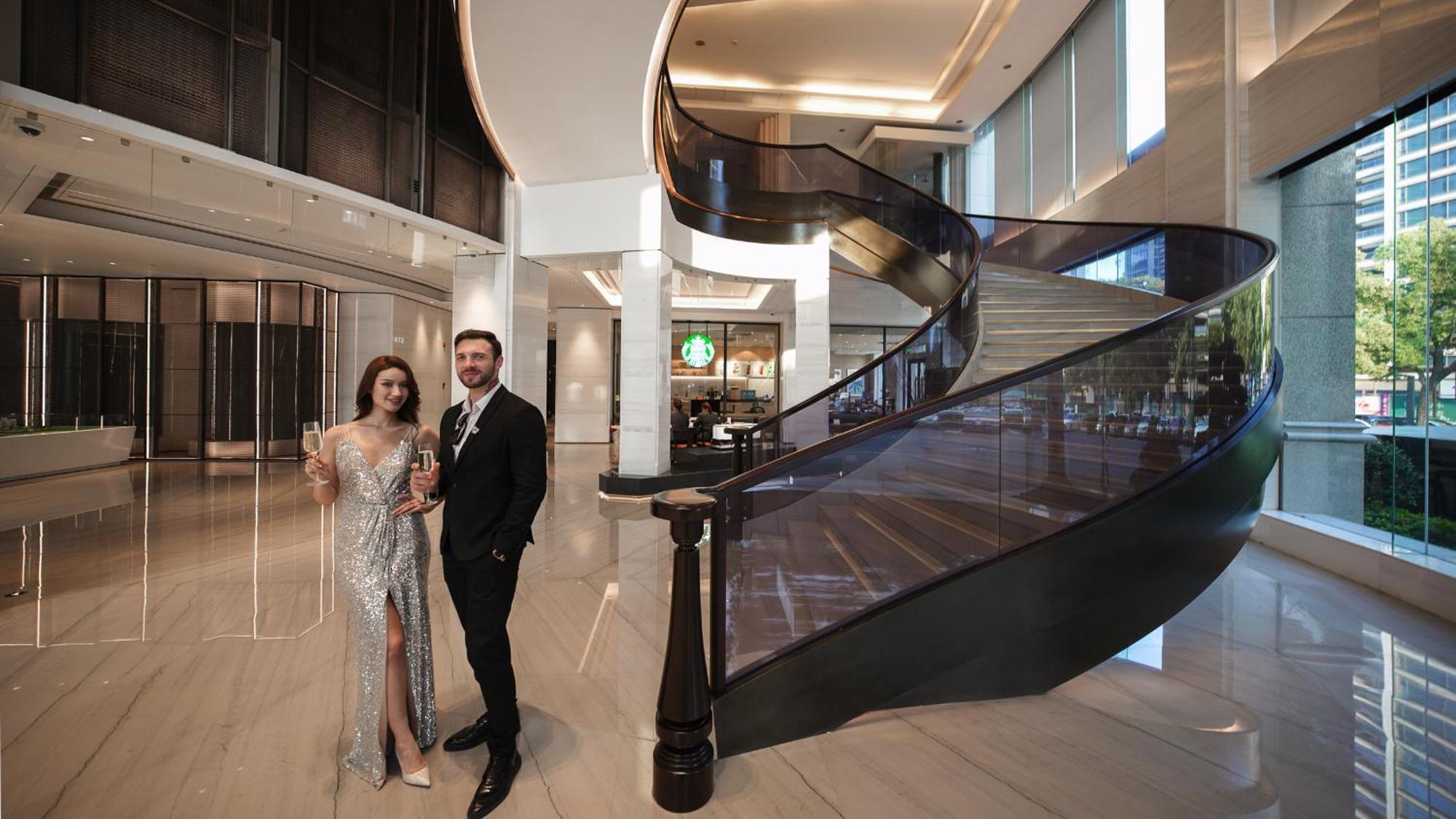 Kingdom Hotel Иу Экстерьер фото