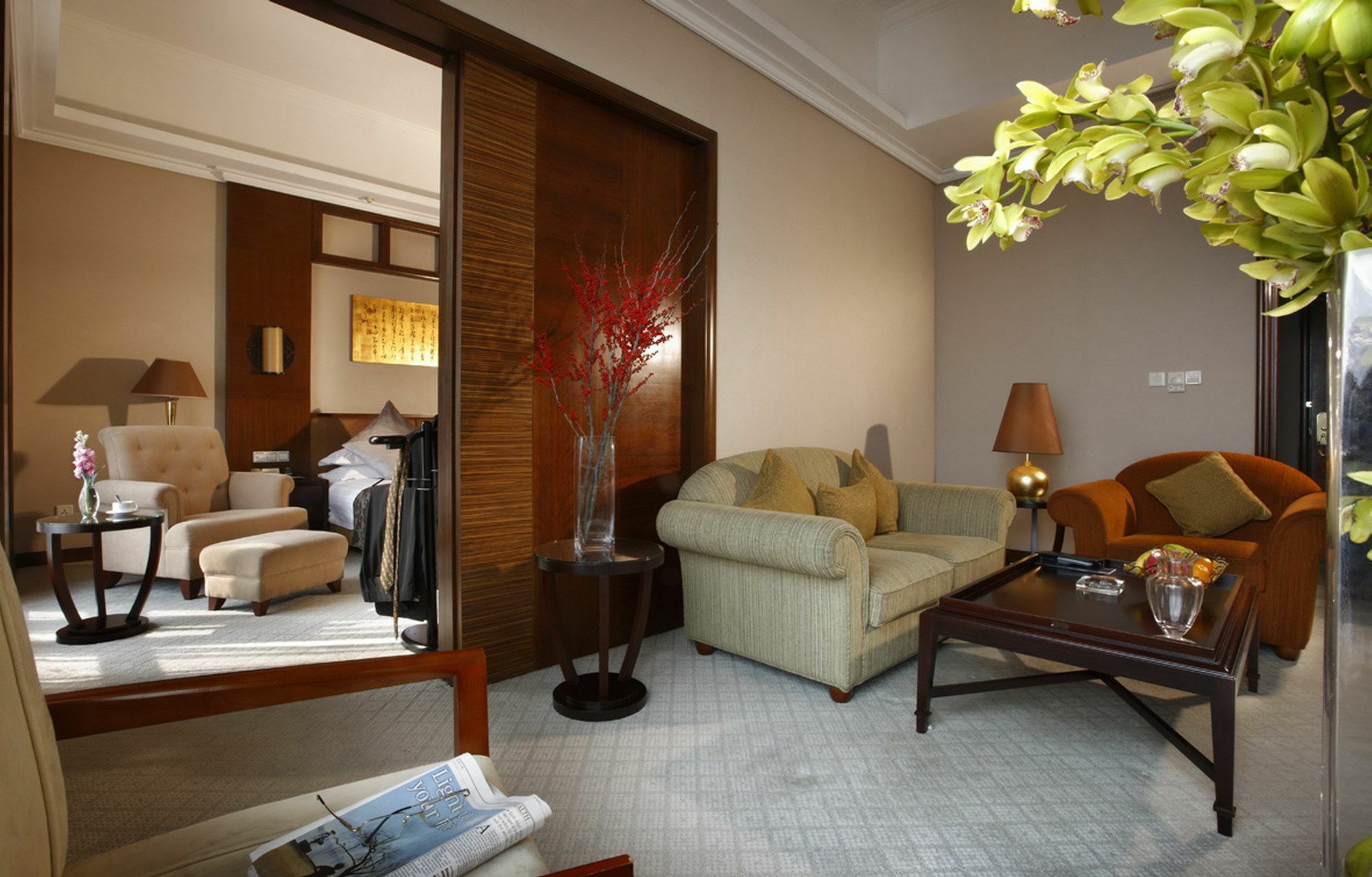 Kingdom Hotel Иу Экстерьер фото
